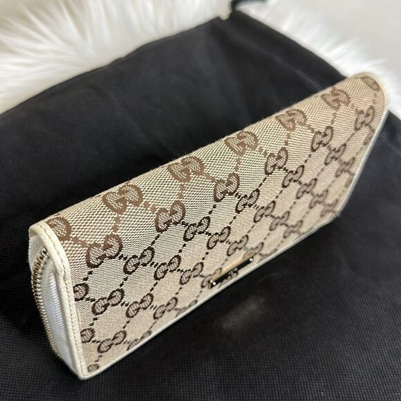 💯Authentic Gucci Zipped Around Long Wallet🍀 - Picture 5 of 16